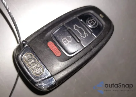 2012 Audi A4 2.0T Premium z USA, uszkodzony, nr VIN WAUFFAFL0CN014095